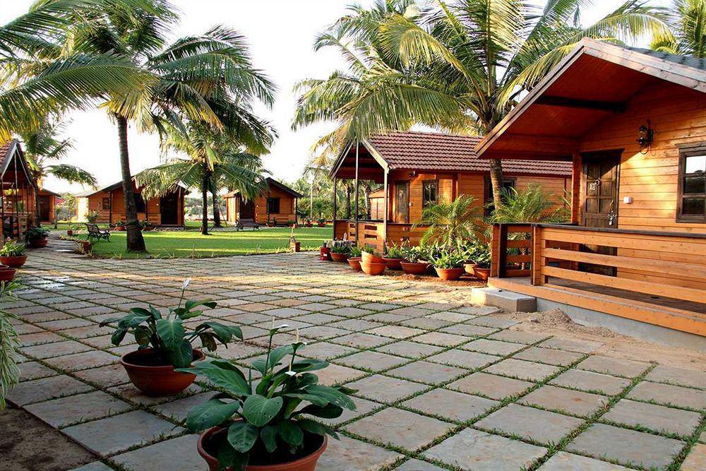Beira Mar Beach Resort Бенаулим Экстерьер фото