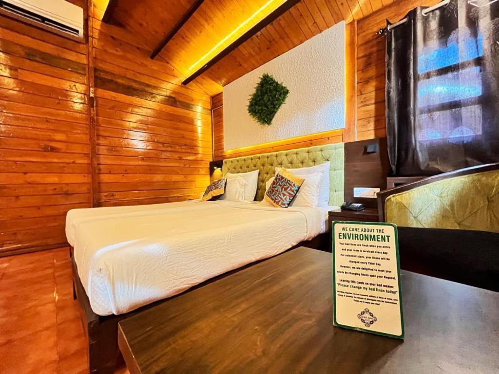 Beira Mar Beach Resort Бенаулим Экстерьер фото