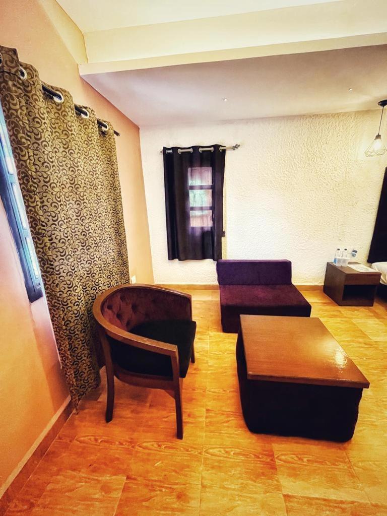 Beira Mar Beach Resort Бенаулим Номер фото