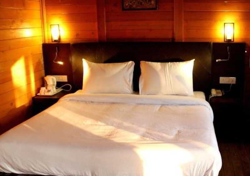 Beira Mar Beach Resort Бенаулим Экстерьер фото