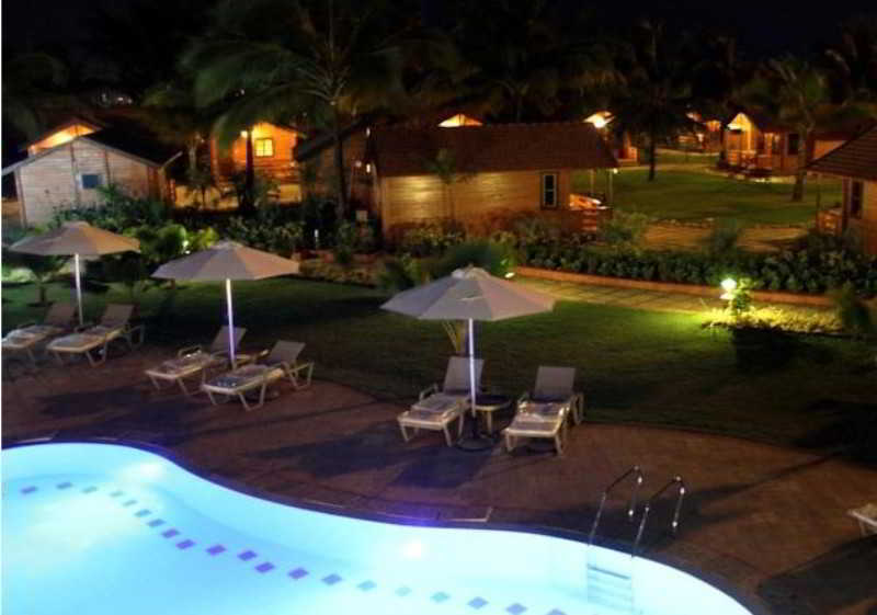 Beira Mar Beach Resort Бенаулим Экстерьер фото