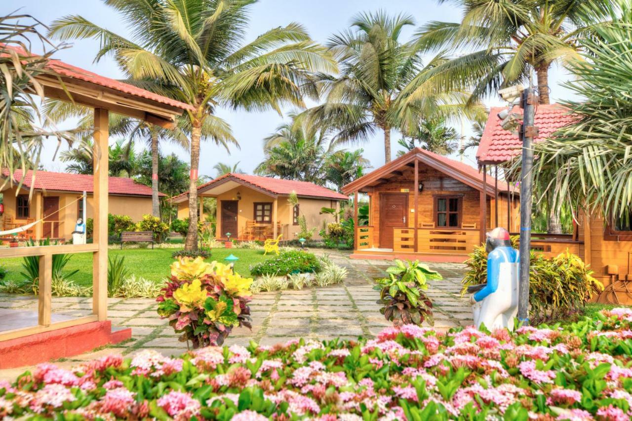 Beira Mar Beach Resort Бенаулим Экстерьер фото