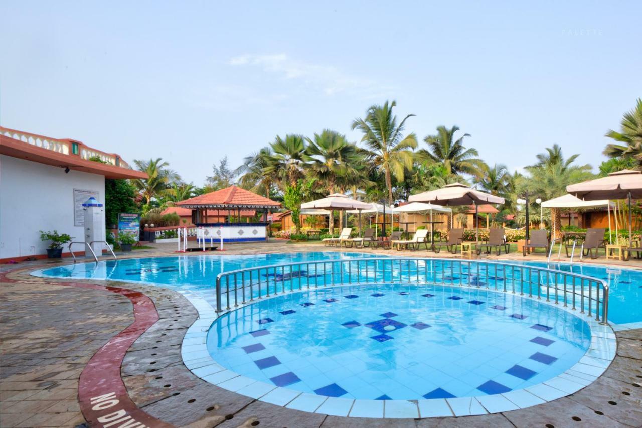 Beira Mar Beach Resort Бенаулим Экстерьер фото