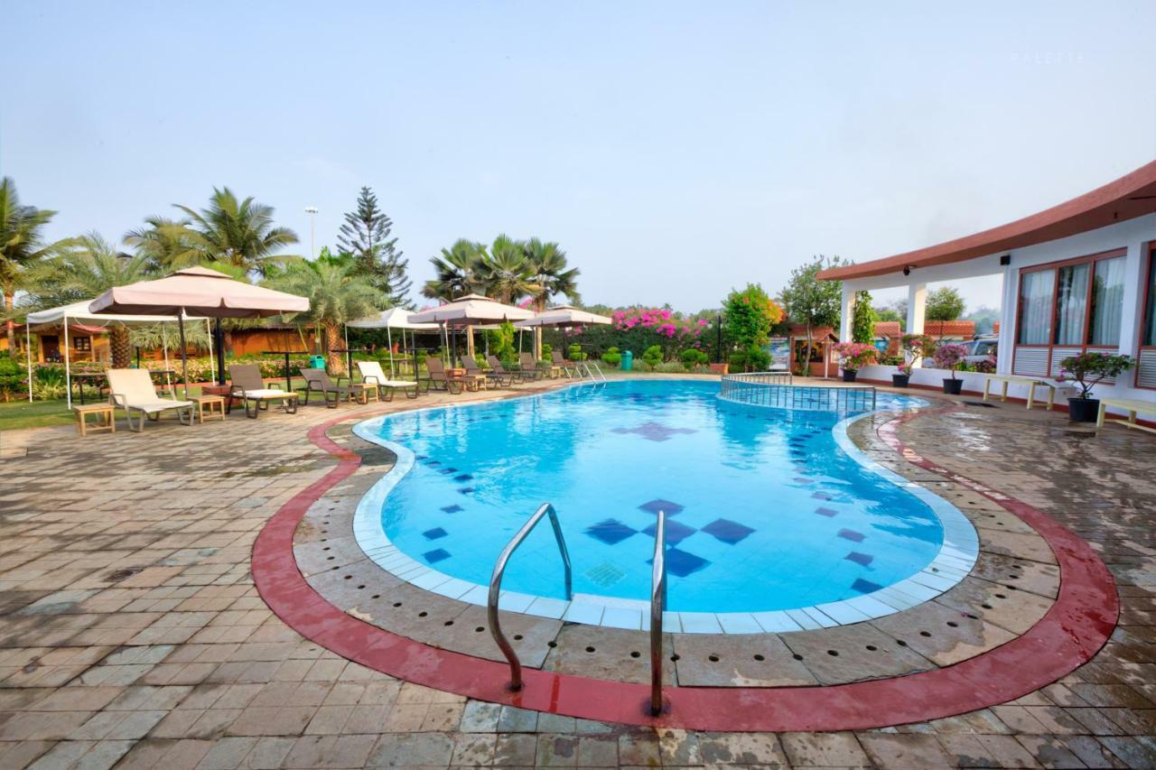 Beira Mar Beach Resort Бенаулим Экстерьер фото